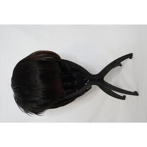 Short Black Synthetic Hair Wig with Subtle Red Highlights